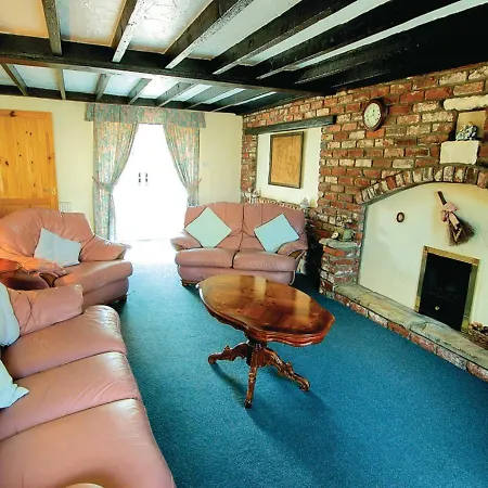 End House *